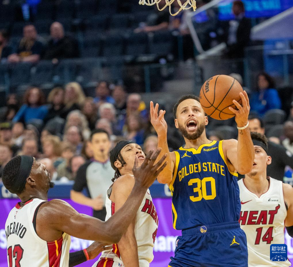 爱游戏体育下载赛后迈阿密热火防线松动：NBA常规赛节点到来，球迷炸锅，球探报告显示潜力的简单介绍