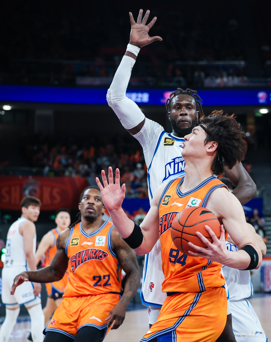 全明星赛倒计时；上海久事今晨豪取连胜；细节引发关注；气氛紧张；球队文化再被提及的简单介绍