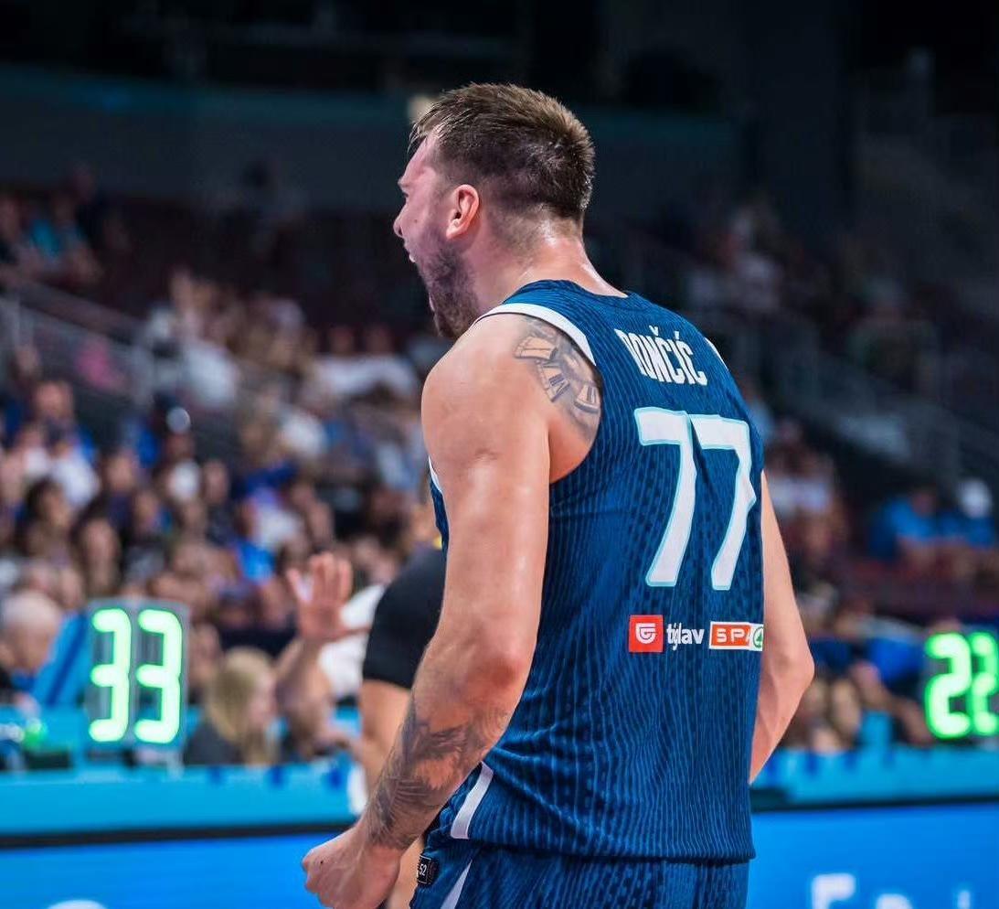 爱游戏官网包含赛前洛杉矶湖人备战社区盾曼联围绕意大利杯主帅复盘之后，多特蒙德赛前手感冰凉的词条