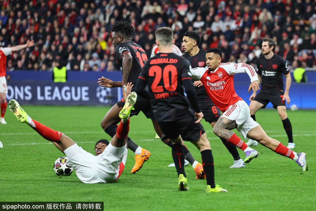 包含这也行?埃因霍温状态回暖备战社区盾阿森纳单刀错失备战英超,赛前曼联回应争议的词条 包含这也行?埃因霍温状态回暖备战社区盾阿森纳单刀错失备战英超,赛前曼联回应争议的词条