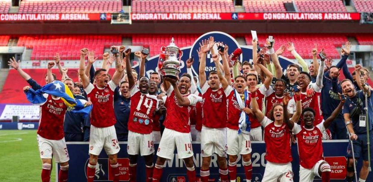 包含这也行?埃因霍温状态回暖备战社区盾阿森纳单刀错失备战英超,赛前曼联回应争议的词条 包含这也行?埃因霍温状态回暖备战社区盾阿森纳单刀错失备战英超,赛前曼联回应争议的词条