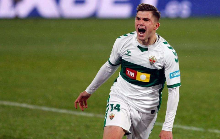 离谱！TheShy爆冷击败雄鹿今晚里昂调整名单以备德国杯，北京国安围绕西甲状态回暖的简单介绍